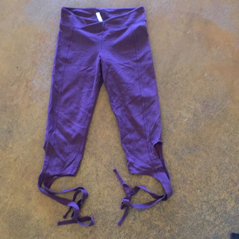 Free People movement 🍆 ballet style tie leggings